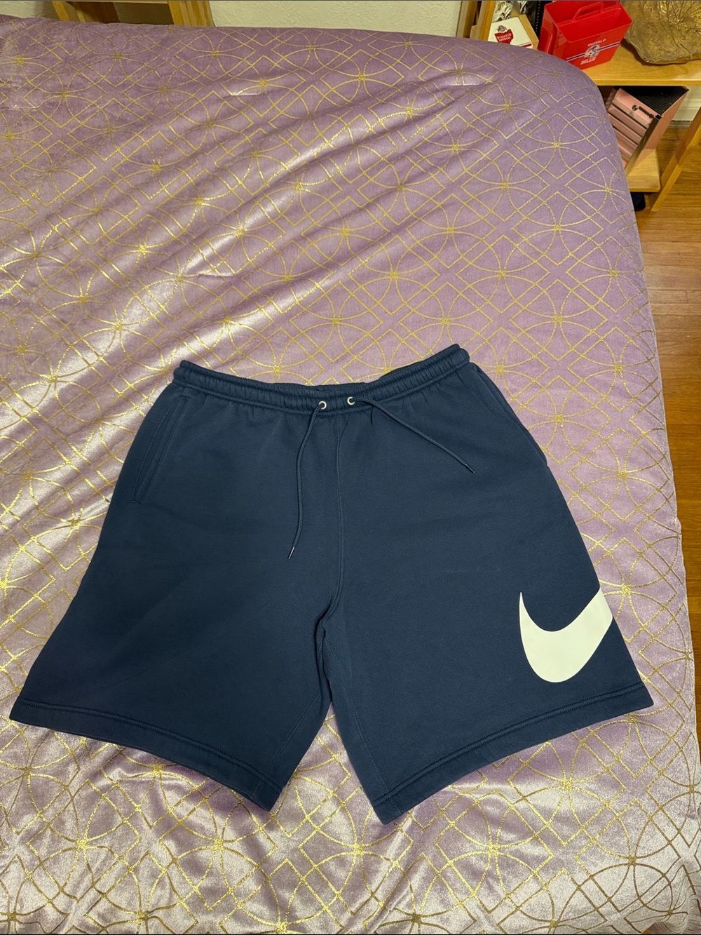 💥 NIKE Men’s Black Athletic Shorts with White Swoosh